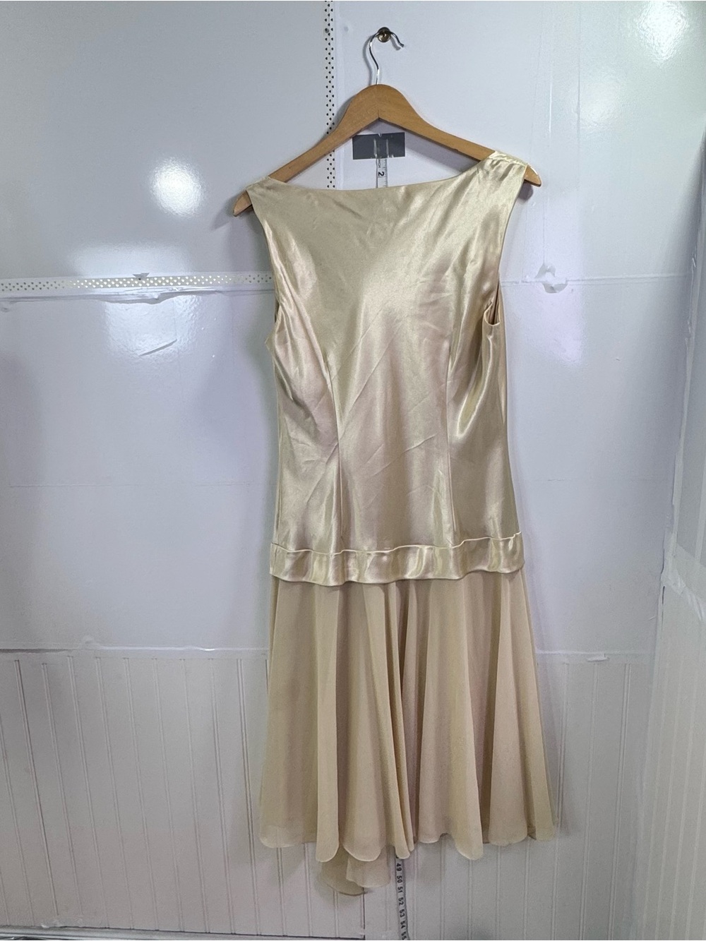 Vintage Liz Claiborne Ivory Satin Drop Waist Midi Dress – Size 12 - Picture 7 of 10